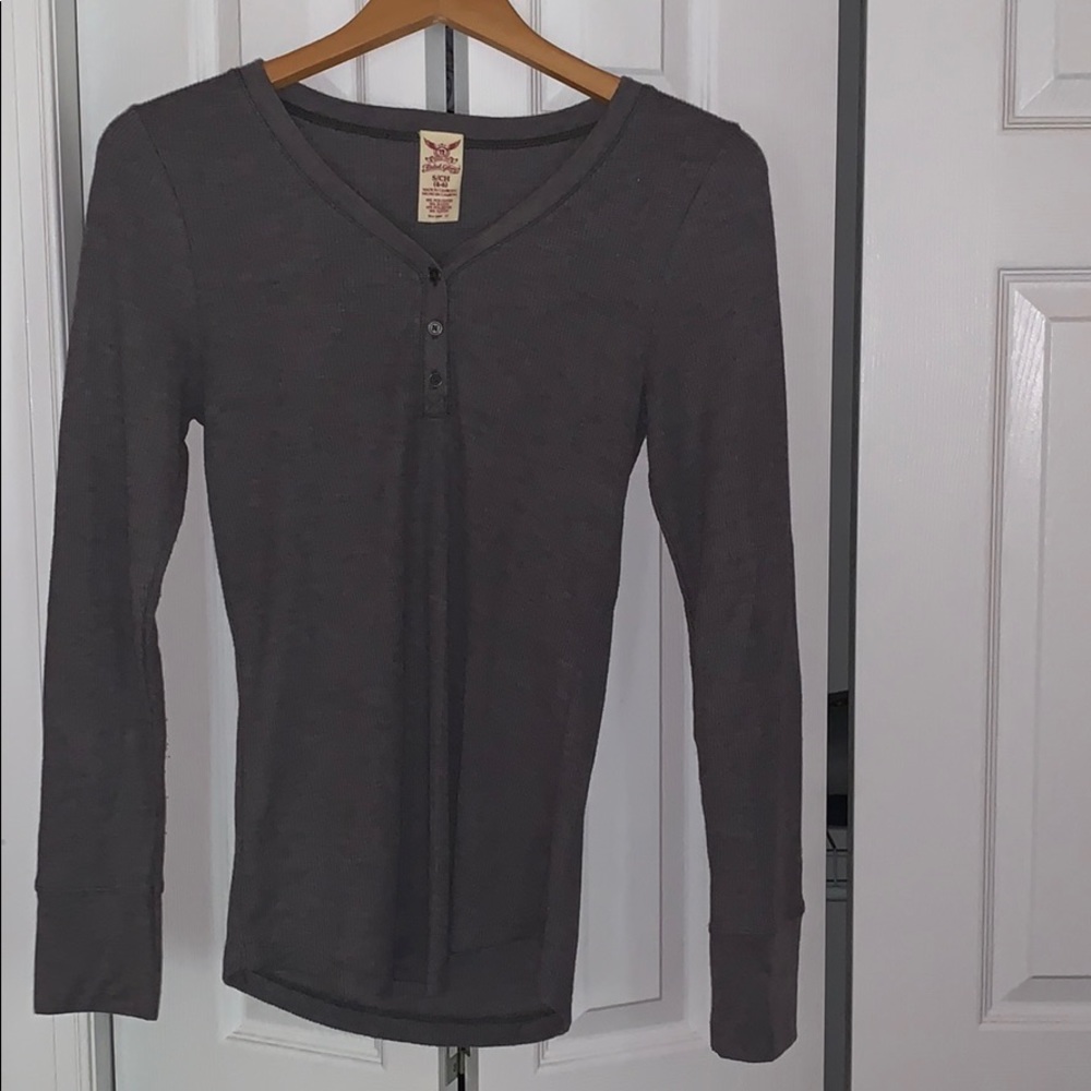 Gray button top size small